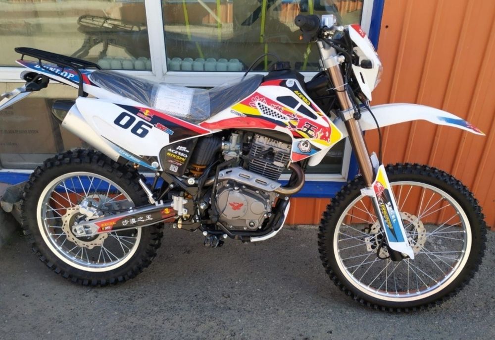 Продам эндуро 250 кубов