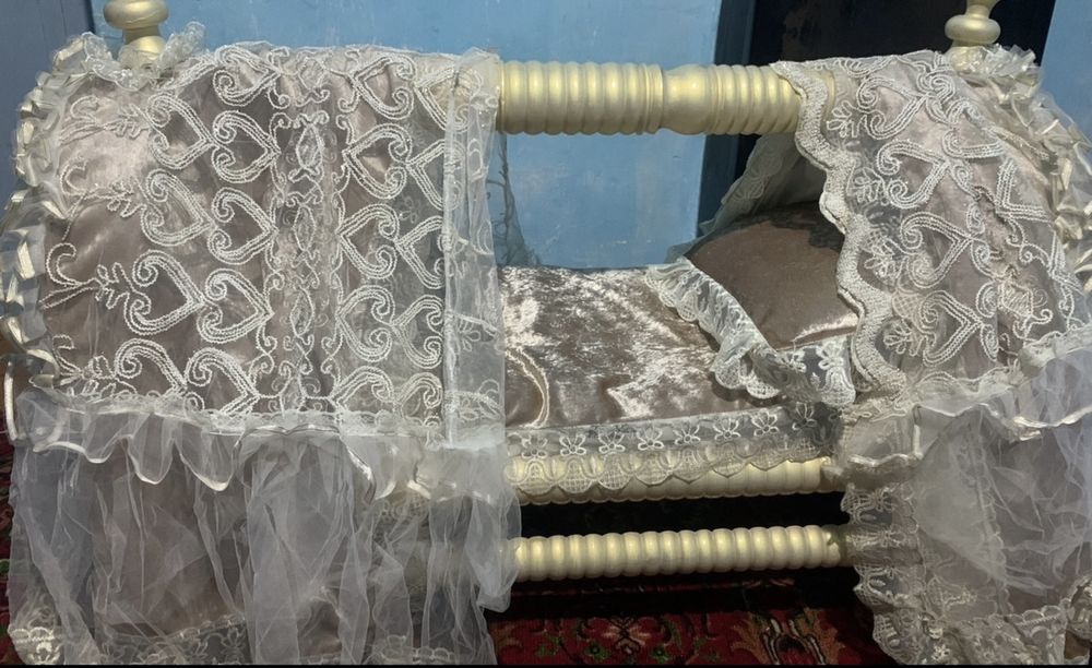 Бешик состоянияси янгидей