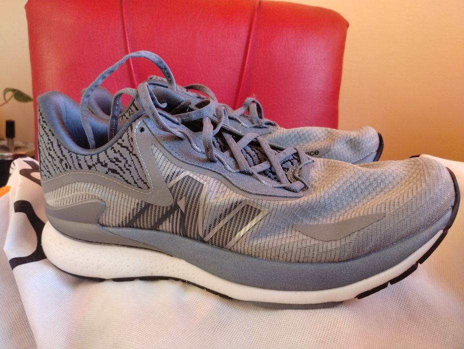 Adidasi New Balance Lerato noi 44