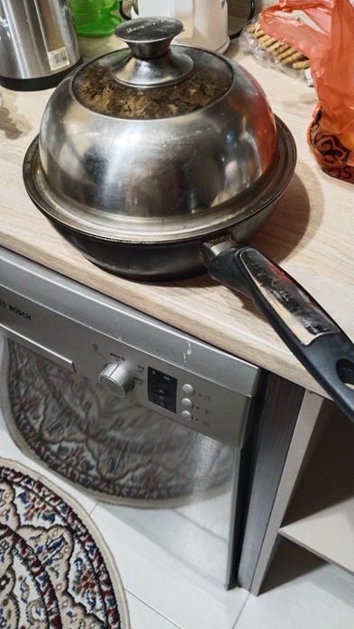 Продам сковородку б/у