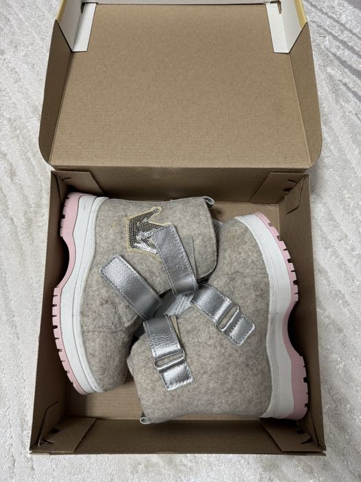 Продам валенки для девочки