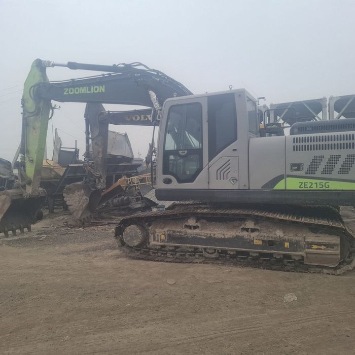 Ekskavatr Zoomlion Ze215G