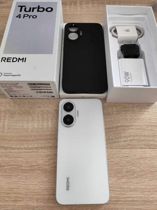 Xiaomi Redmi Turbo 4 Pro OLED 6.83'' 7550 mAh