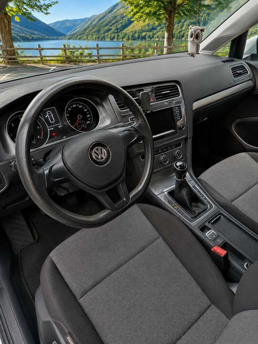 Vând Volkswagen Golf VII Variant – 1.6 TDI – 2014