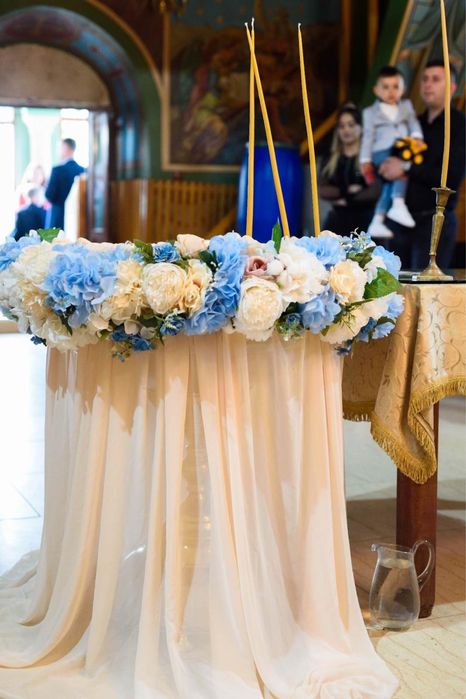 De inchiriat aranjamente/bust mire,mireasa/masuta gatitul miresei