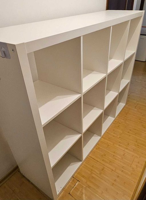 Etajera KALLAX Ikea