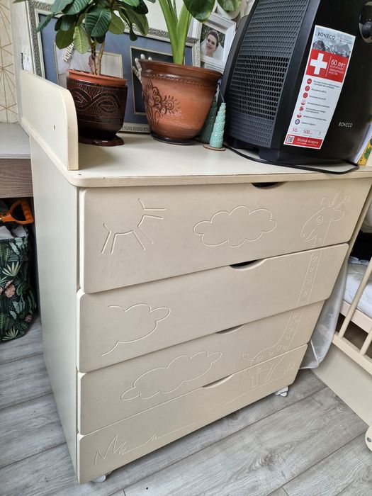 Манеж и комод детские