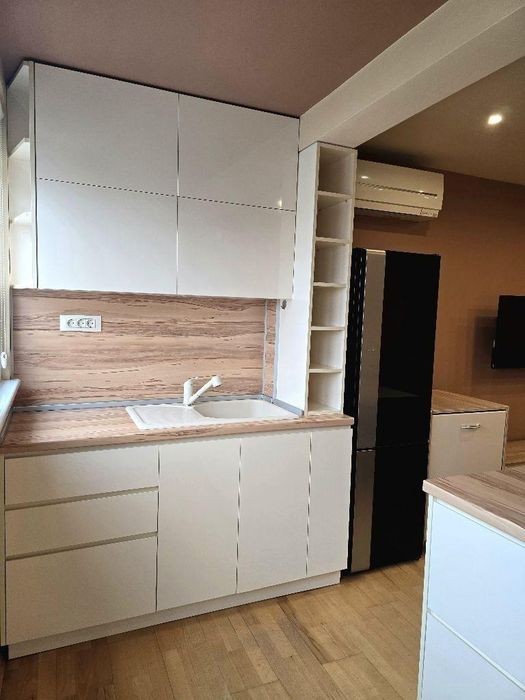 Тристаен апартамент под наем в ж.к. Дружба 2, 2221940