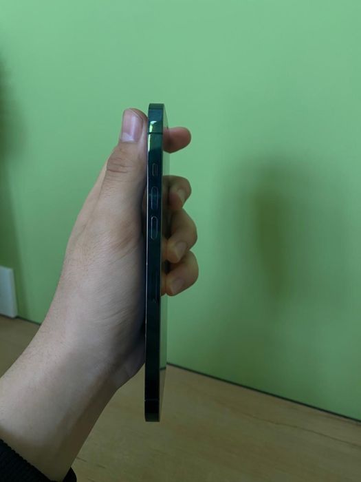 Продам Айфон 12 про макс