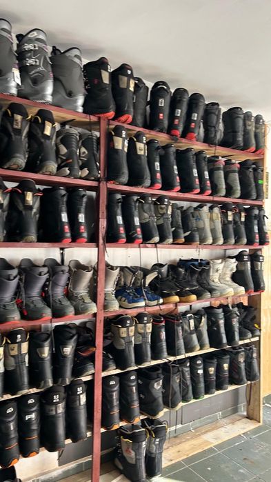 Echipamente schi de vanzare