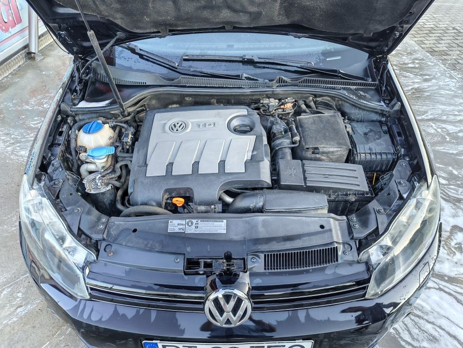Volkswagen Golf 6 Style 1.6 TDI 105 CP – 2012