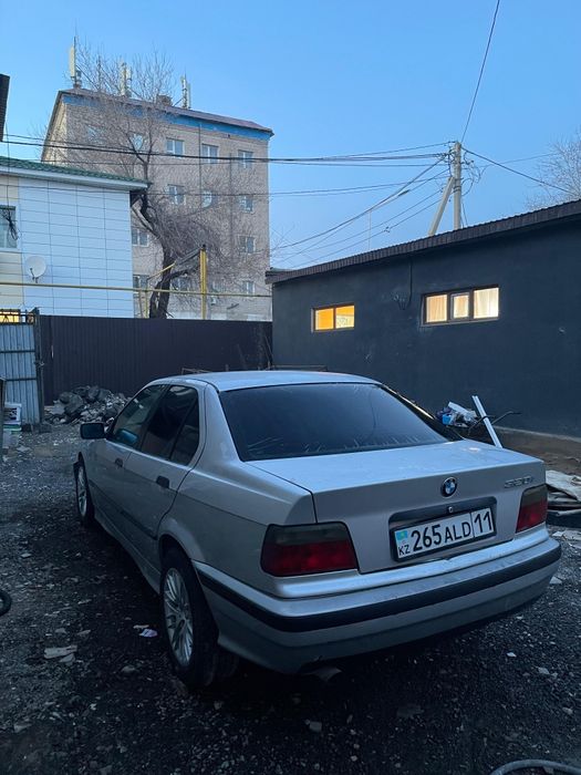 Продам БМВ е36 Кузов живой