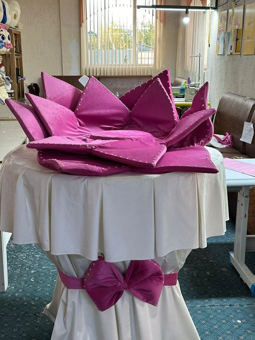 Трон  на прокат 10000