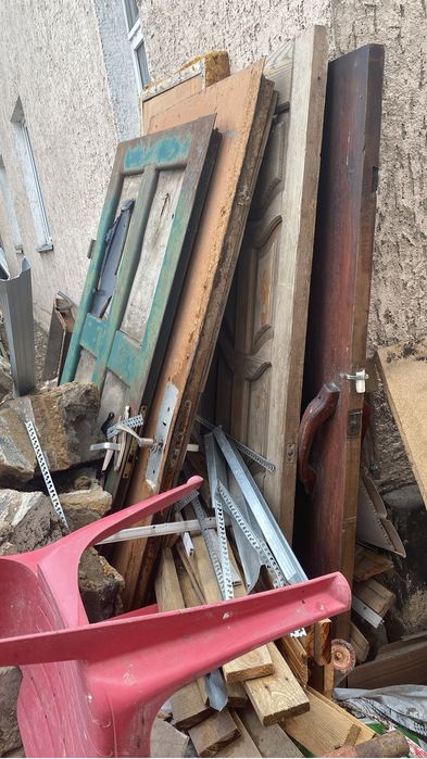 Продам двери б/у