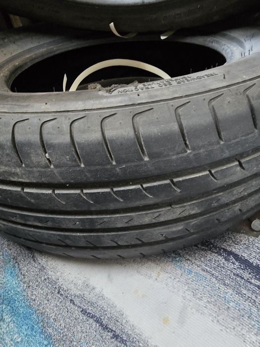 Шины по одной остались