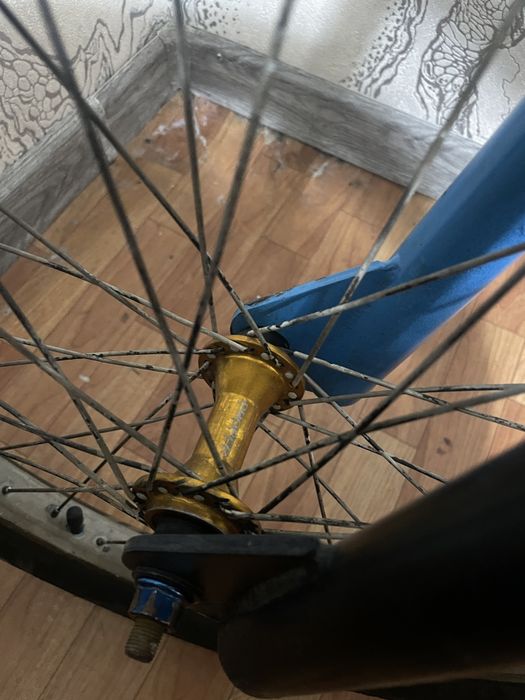 Продается велосипед BMX цена 350$