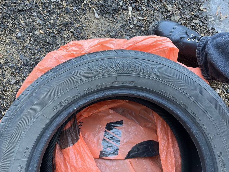 Шины Yokohama 215/60 R16