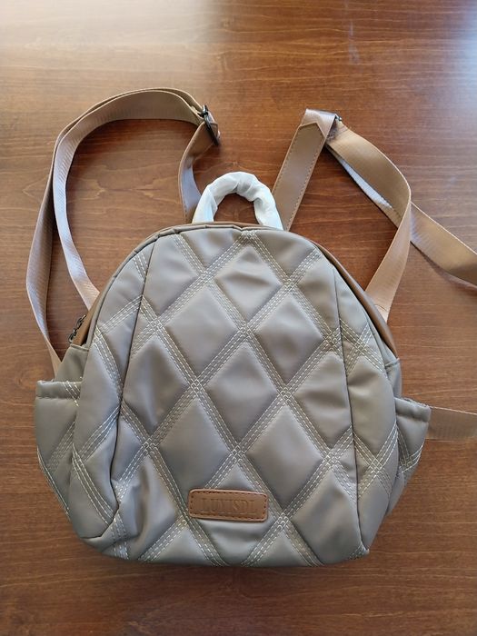 Раници от еко кожа и полиестер