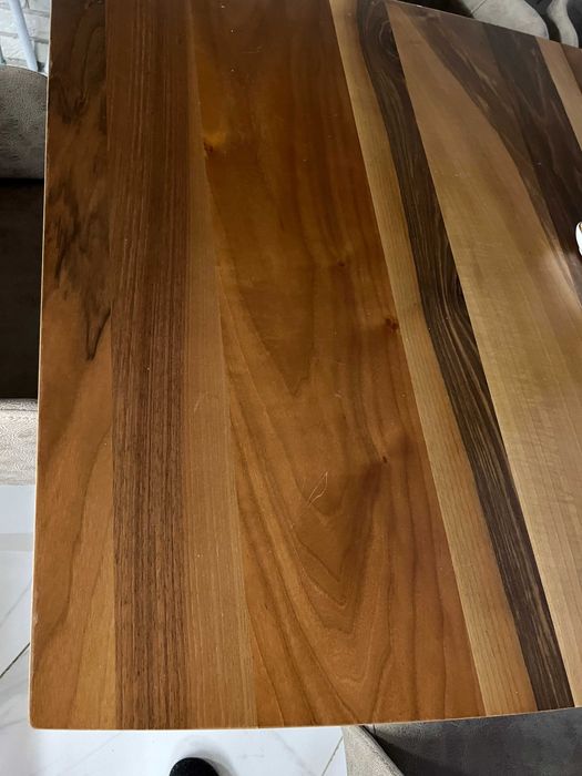 Разтегателна трапезна маса от дърво масив