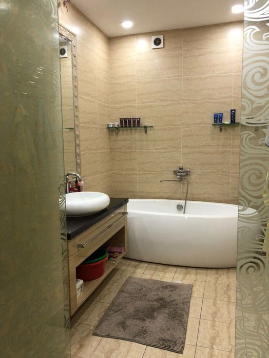 Сдам свою квартиру в районе ЦУМа