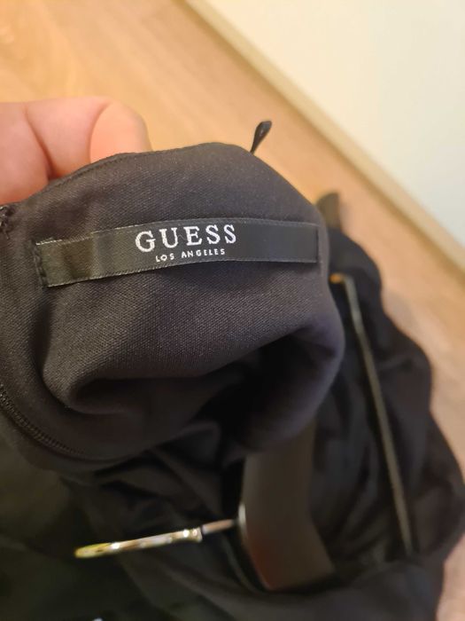 Черна къса рокля Guess