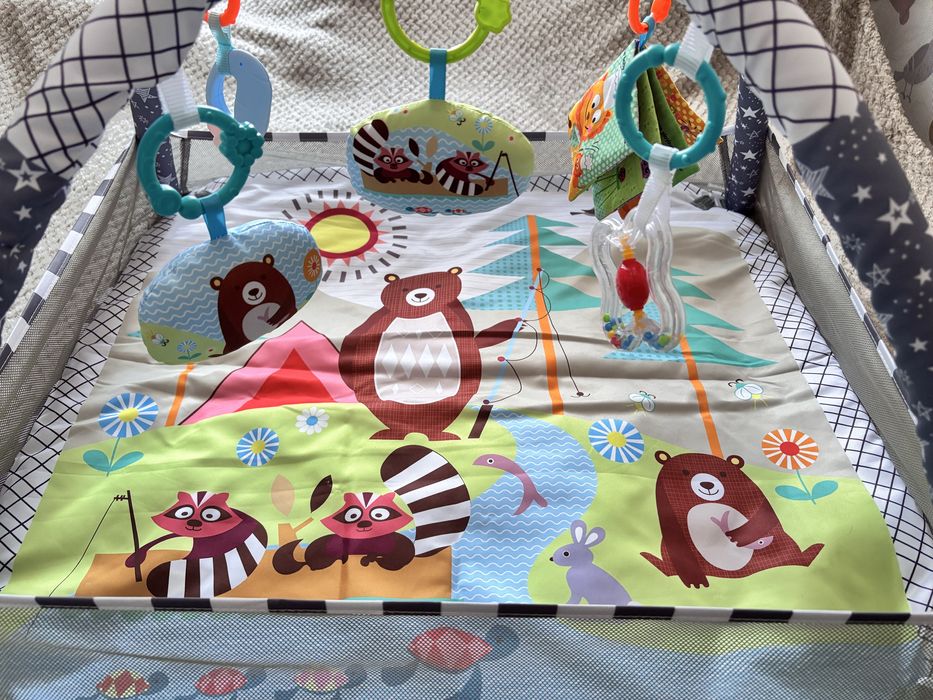 Игровой коврик в отличном состоянии