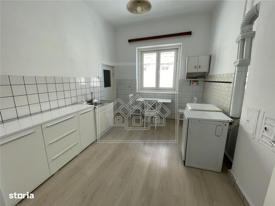 Apartament la vila, 4 camere, 156.5 mp | Garaj | Zona Centrala Sibiu — fotografia 2