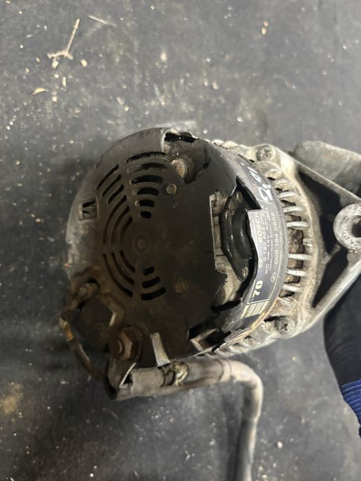 Mercedes w124 2.0i Динамо