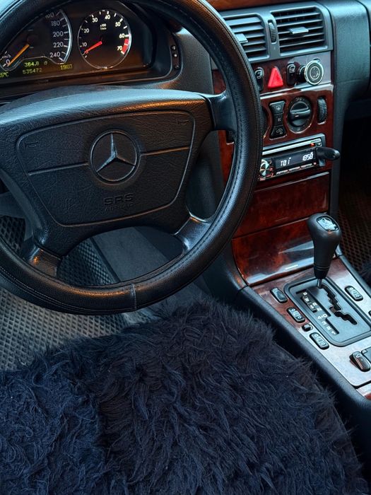 Мерседес w 210, 3.2(м112)
