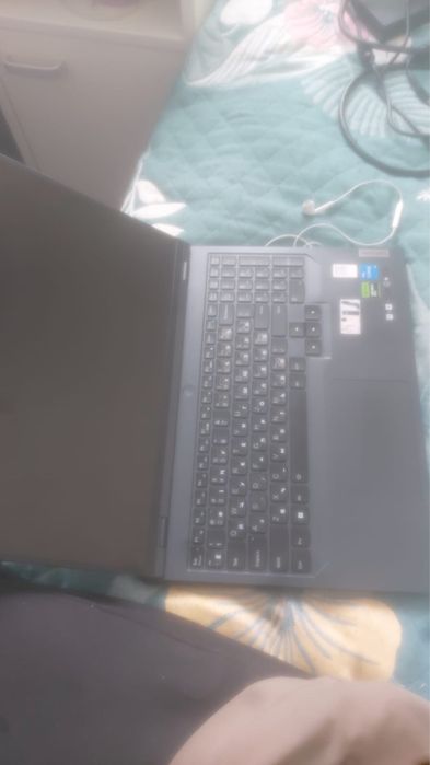 Ноутбук продается срочно