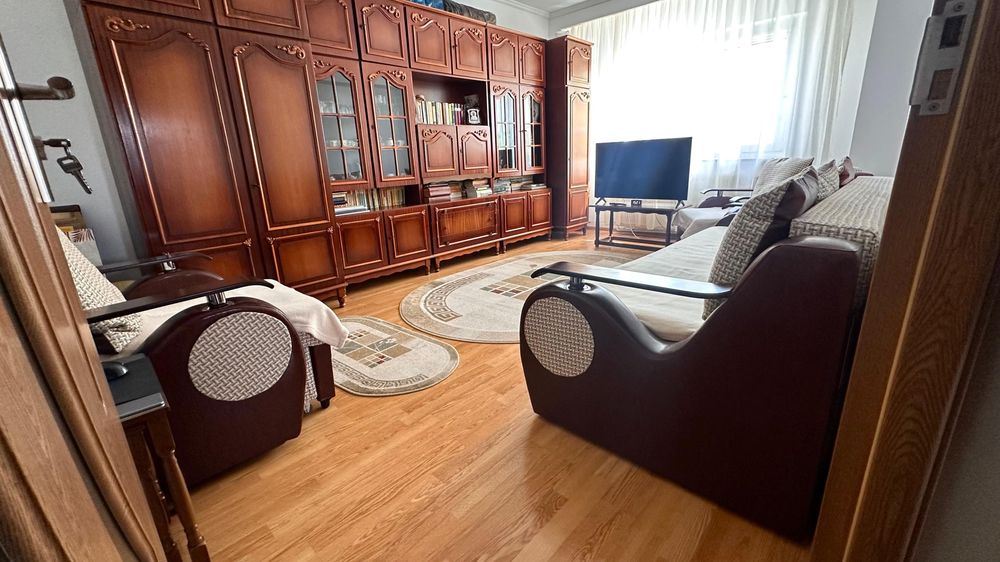 Apartament 2 Camere Decomandat | Etaj 1 | Zona Petrom – Spital