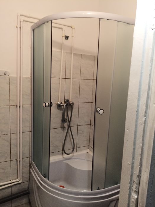 Inchiriere Camera, Etaj 3/4, 24mp, zona Penny Dragaica