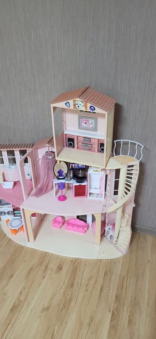 Къща за кукли барби