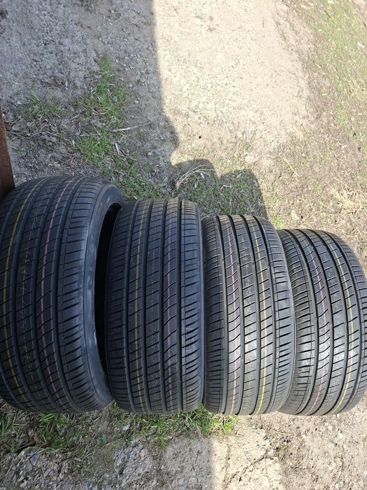 Продам шины. 225/45/17 кумхо