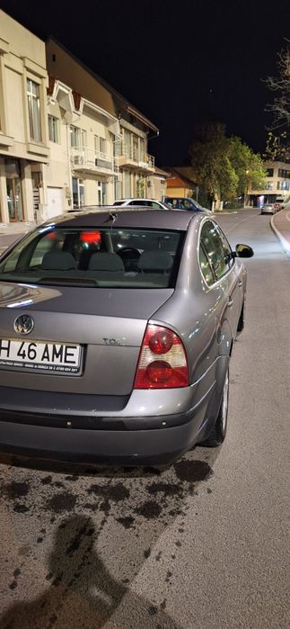 Vând Volkswagen Passat B5.5