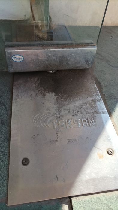 Ремонт на стъклени врати и подови механизми Варна