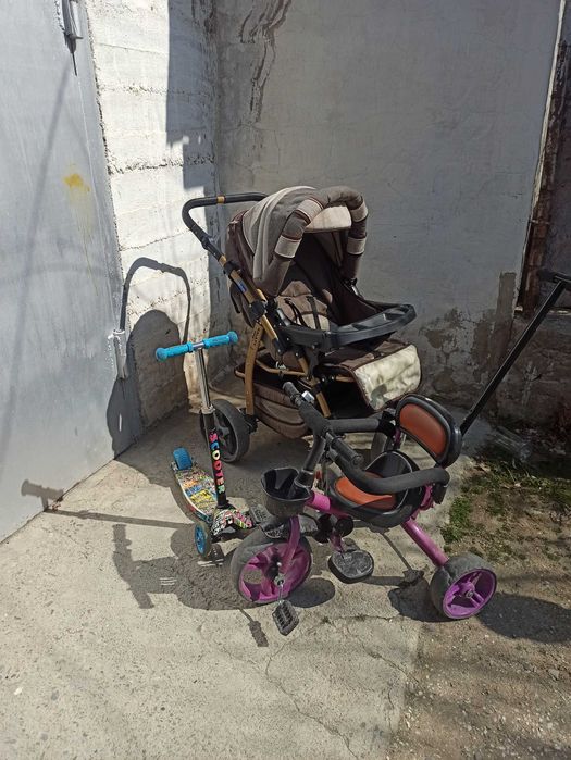 Коляски, велосипед и самокат