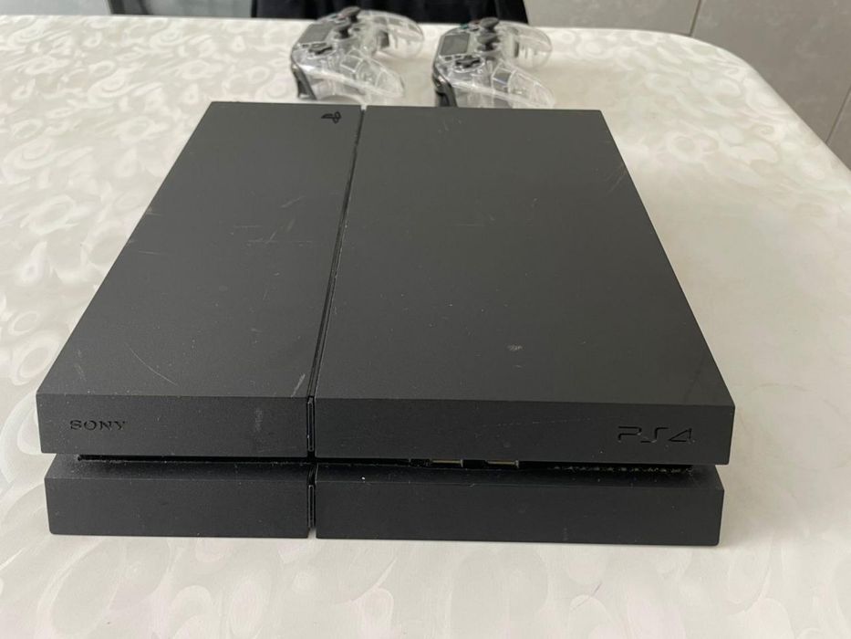 Playstation 4 б/у в хорошем качестве