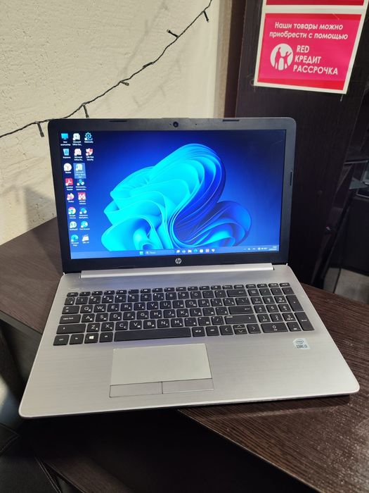 Продам ноутбук hp core  i3 сумка мышка