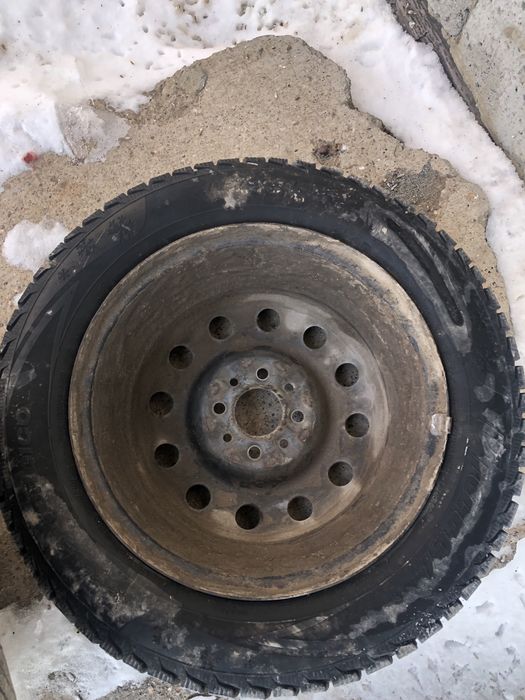 Продам б/у зимние шины 185/60/R14