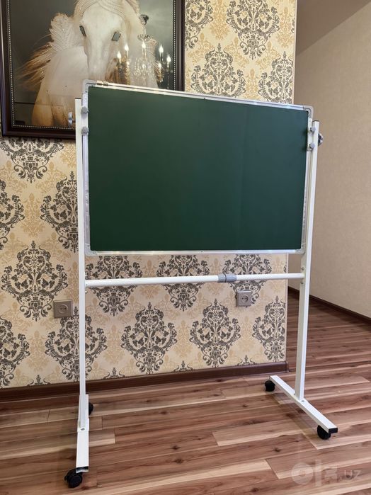 Доска двусторонняя на колёсах 60×90 см