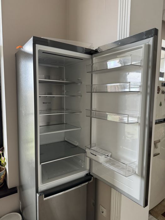 Холодильник LG