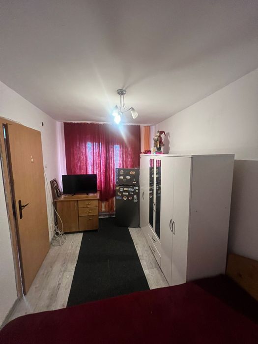 Apartament semidecomandat