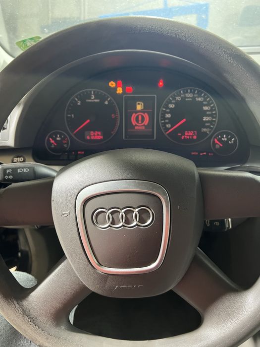 Dezmembrez audi a4 b7 2.0 blb