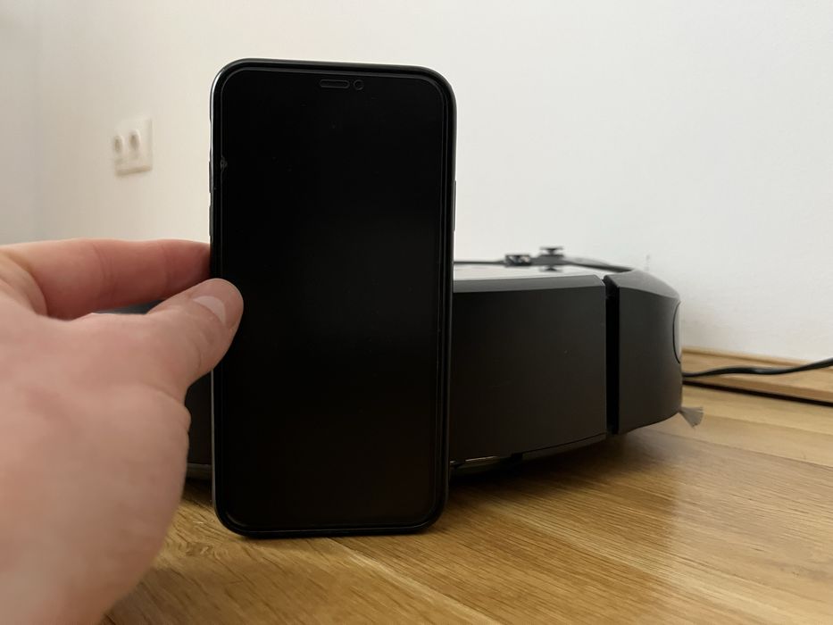 Aspirator IRobot Roomba i7, aproape nou