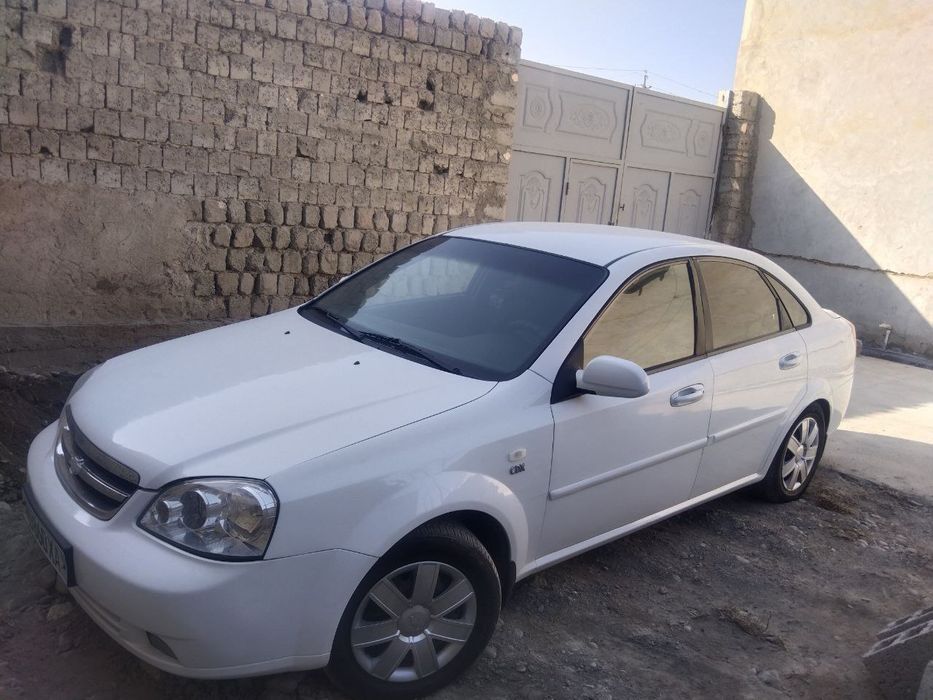 Lasetti 2011 holati zur pulini kelishamiz naxt pulga sotiladi