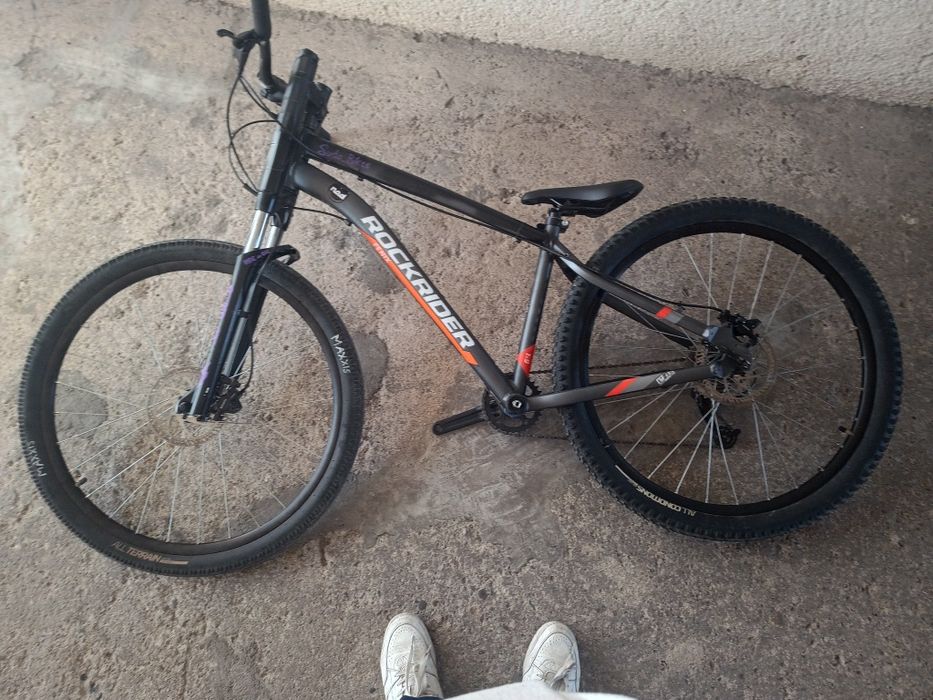 Cadru st120 vopsit vând sau schimb cu alt cadru