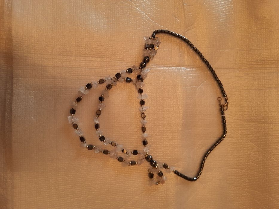 Бусы из натурального камня