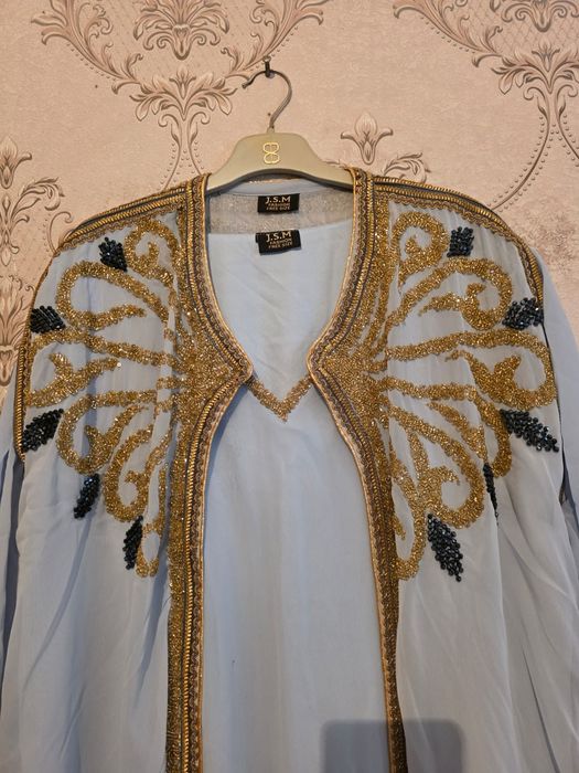 Вечерние платья 52размер