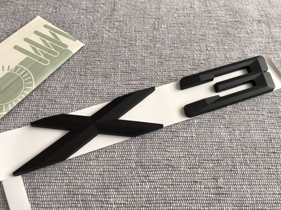 Emblema BMW X3 negru